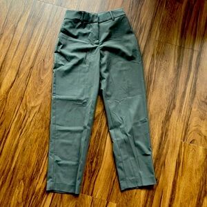 H&M Women’s Ankle Length Dress Pants Size 2
